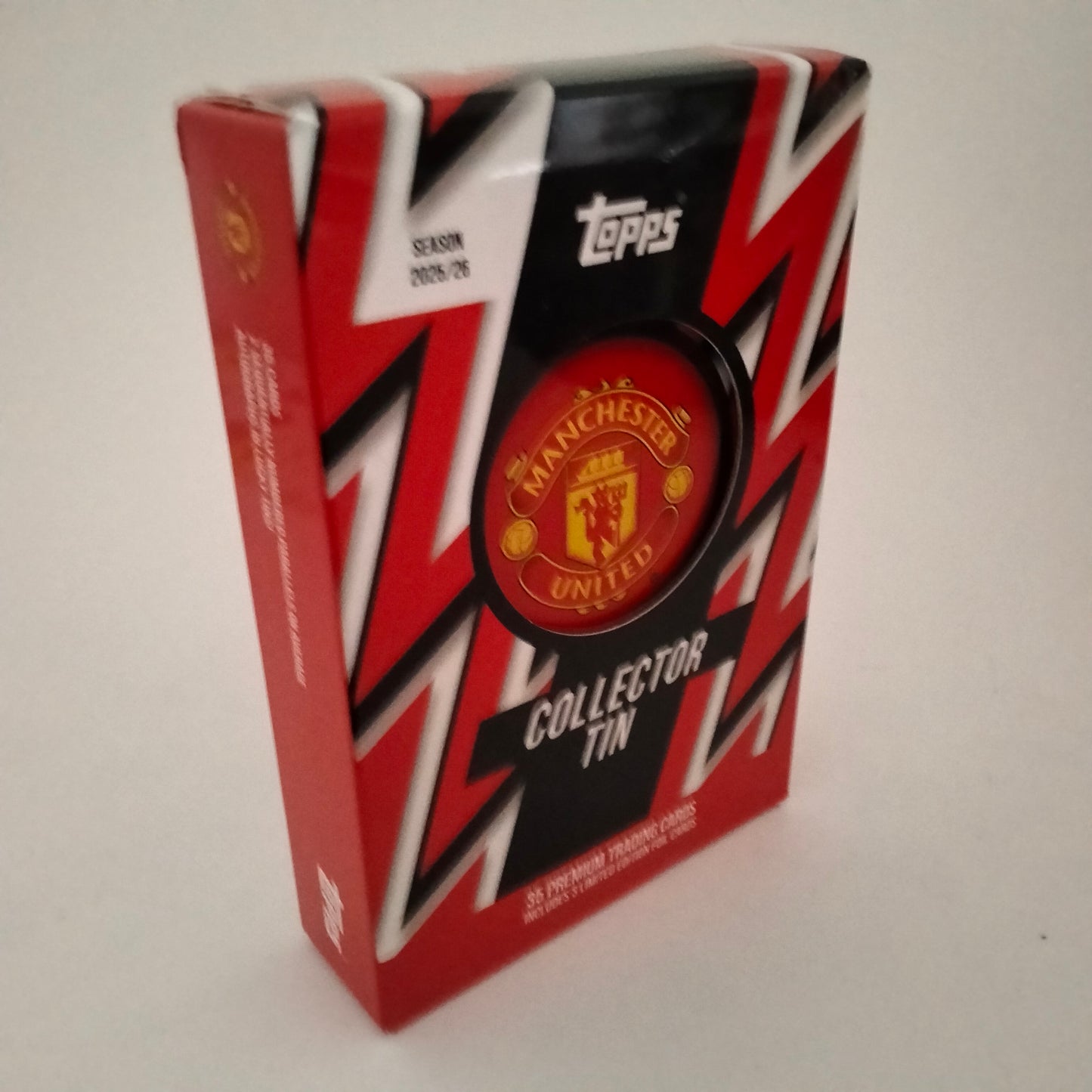 Topps Collector Tin MANCHESTER UNITED 2025-26 35 Premium Trading Cards
