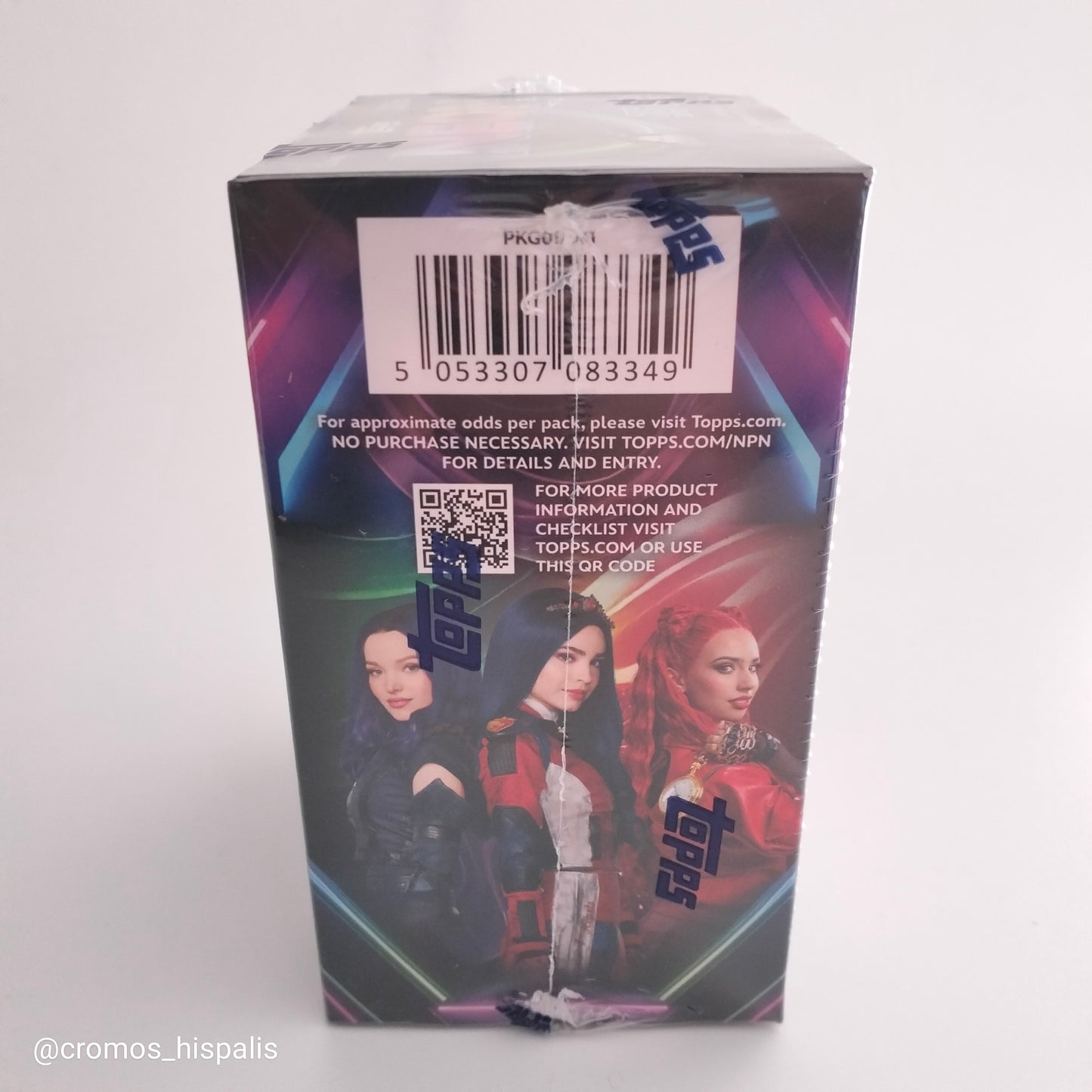Topps Disney Neon 2026 value box 35 total cards