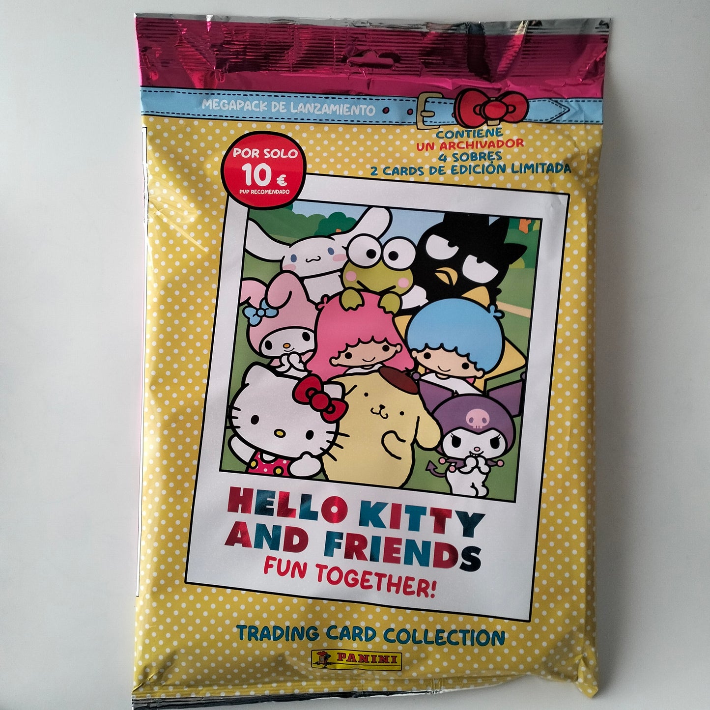 Panini Hello Kitty And Friends Fun Together! archivador + 4 sobres